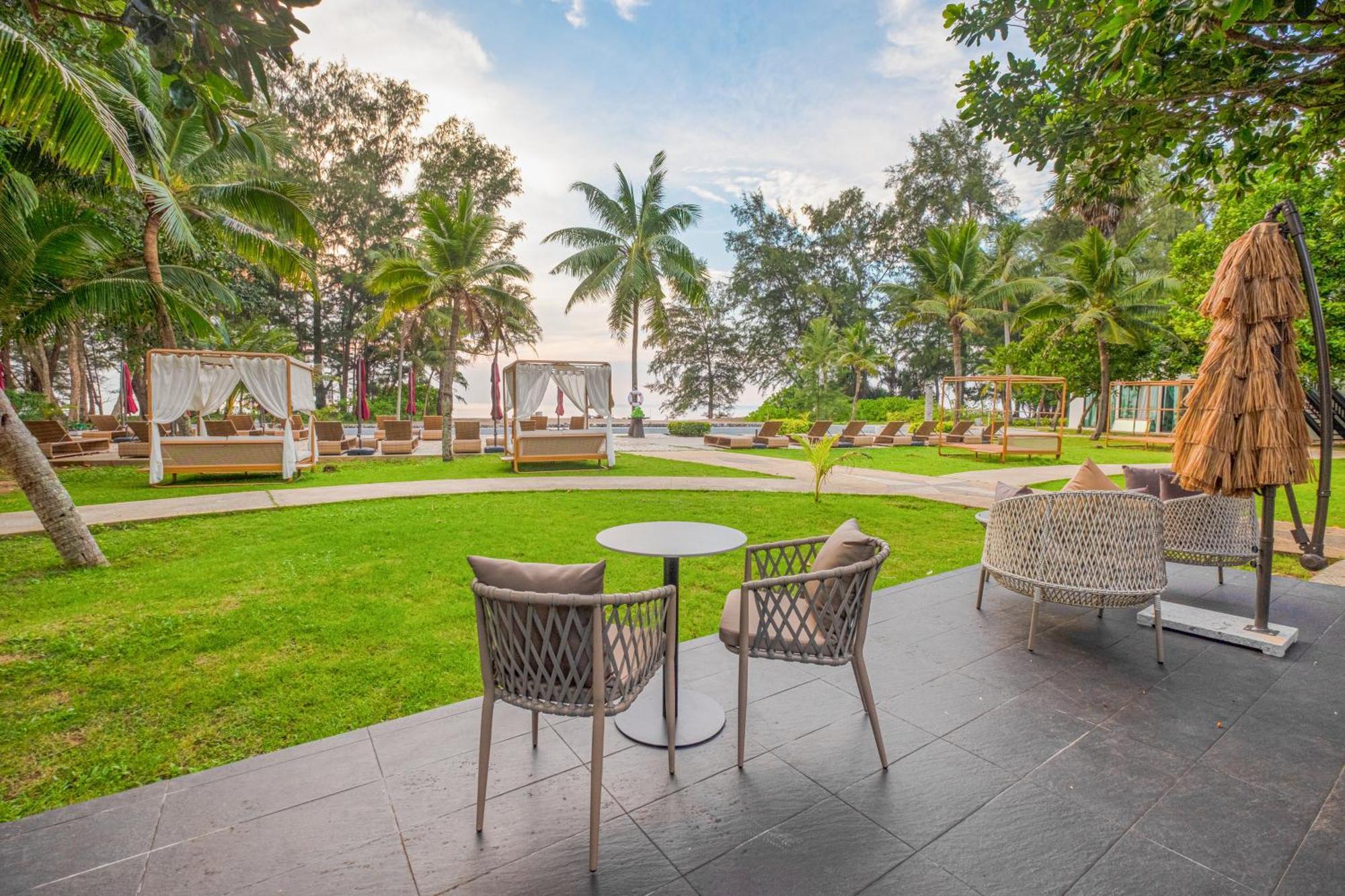 Estella Phuket Mai Khao Beach Resort Экстерьер фото