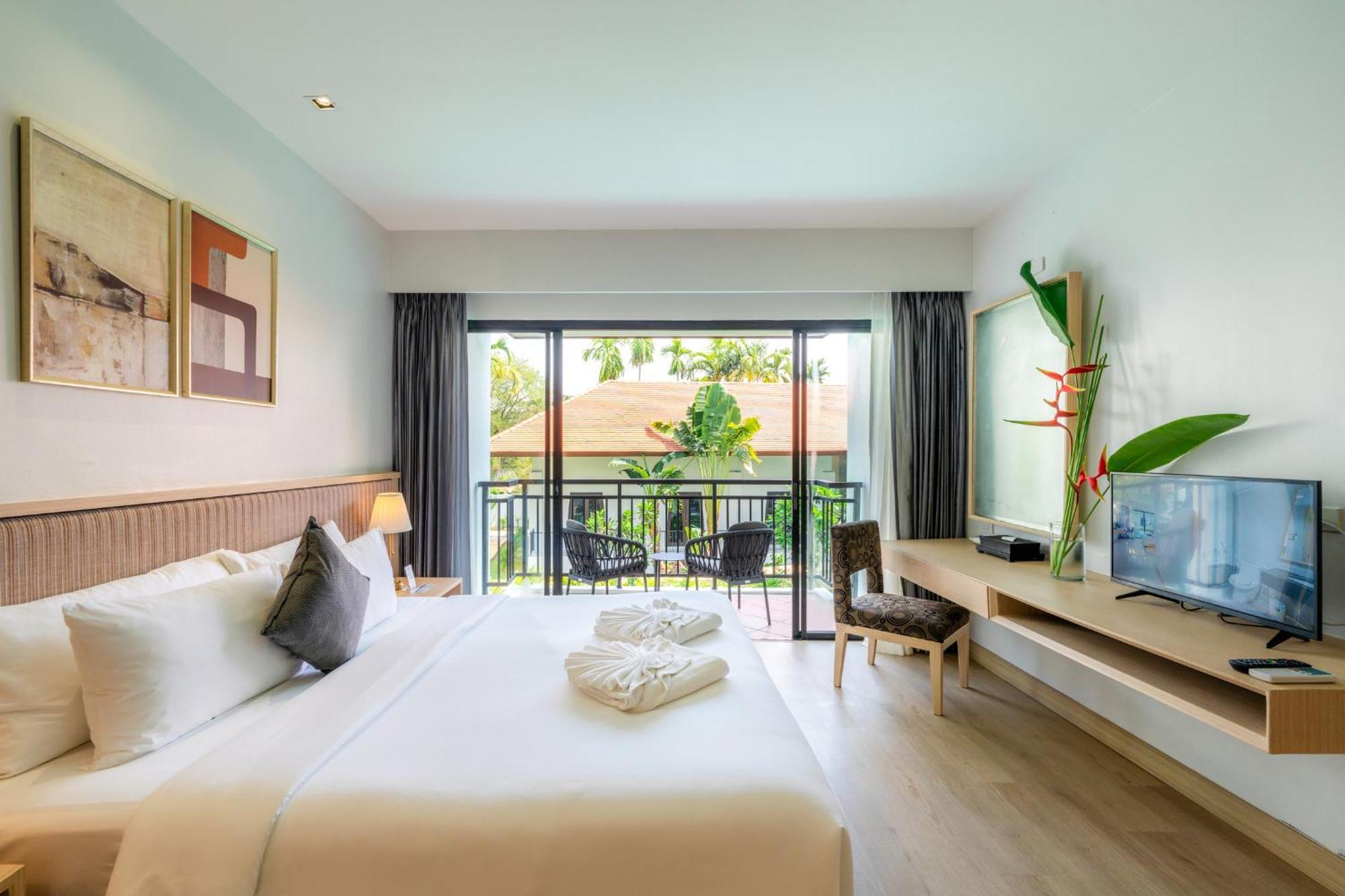 Estella Phuket Mai Khao Beach Resort Экстерьер фото